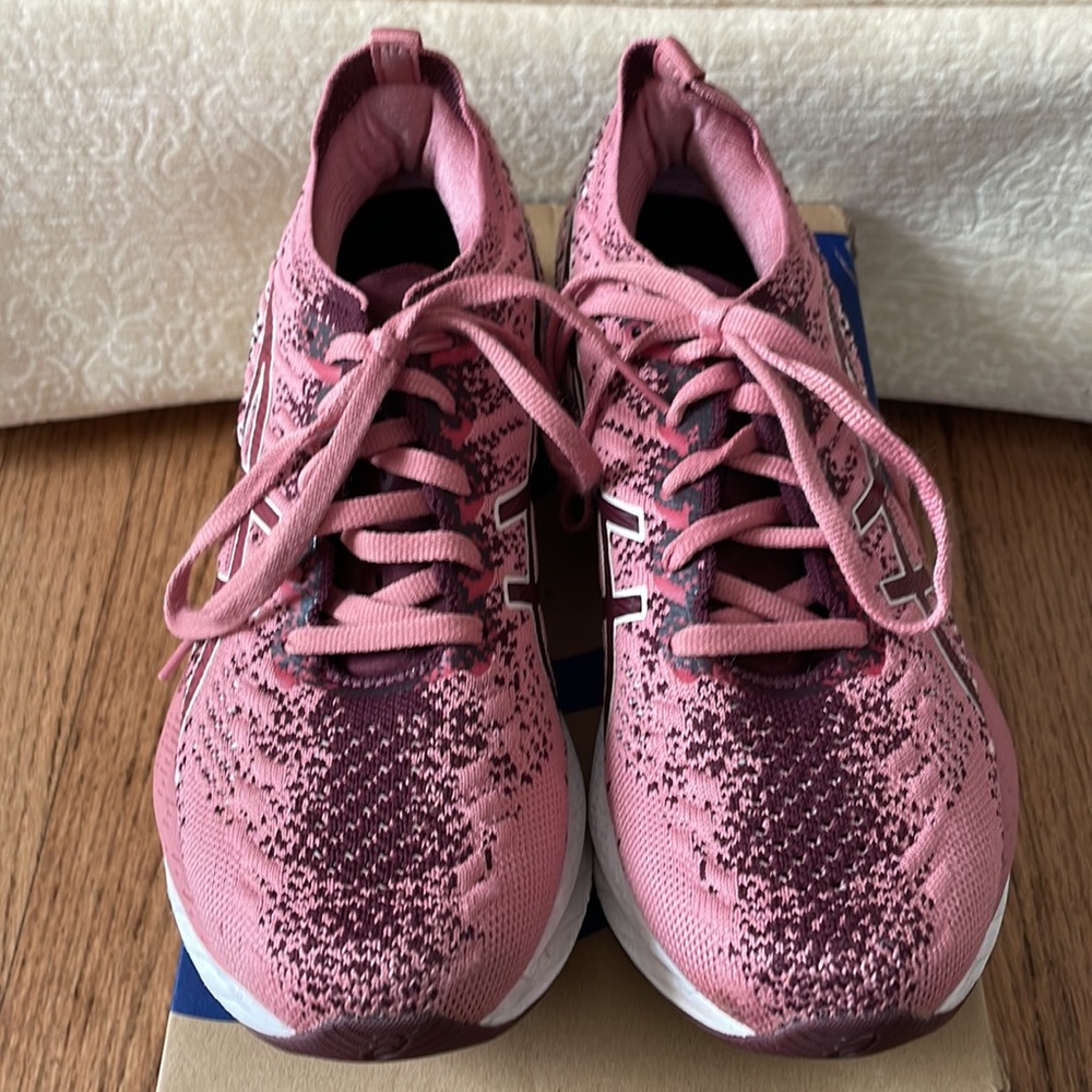 Asics Women's Gel Kinsei Blast Running Athletic Shoes Sneakers Size 8.5 medium